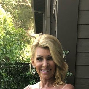 Meet your Posher, Donna marie